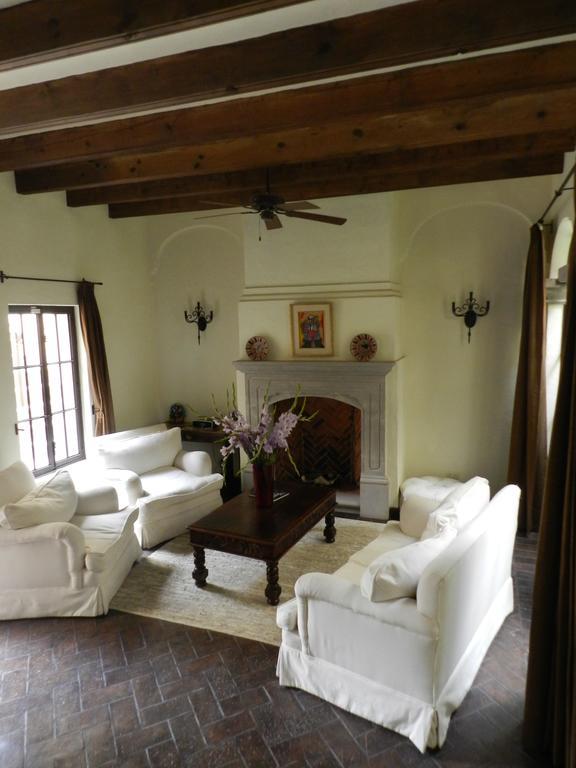 Casa Huertas 22 Daire San Miguel de Allende Oda fotoğraf